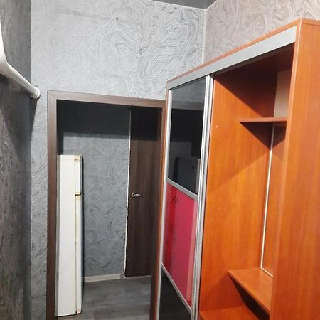 Apartment 2 Bed Rooms Near Aristokrat Zaporizhia Екстериор снимка
